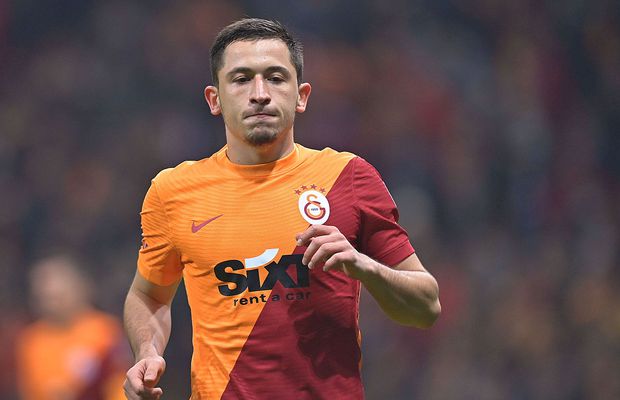 De ce nu a reușit Moruțan la Galatasaray: „E o chestiune complicată. Își pierde mințile”