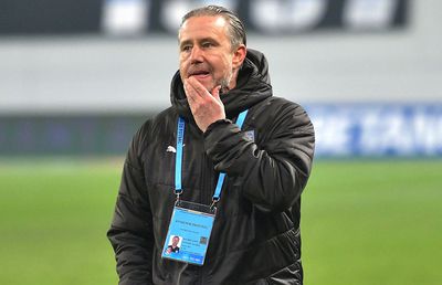 Prin ce a trecut CSU Craiova în ultimele zile: „Aveam 6-8 jucători la antrenamente. Reghecampf a fost la pat, cu perfuzii”