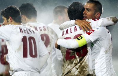 Alte bătăi de cap pentru Rapid » Doi foști jucători au câștigat recursul, iar clubul e chemat iar în judecată