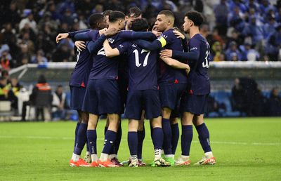 PSG a doborât-o fără probleme pe Marseille, chiar dacă a jucat mai bine de o repriză în inferioritate numerică