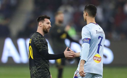 Lionel Messi și Cristiano Ronaldo, la ultima întâlnire, în Riyadh All-Star XI - PSG, pe stadionul King Fahd, pe 19 ianuarie 2023, la Riyadh / Foto: Imago
