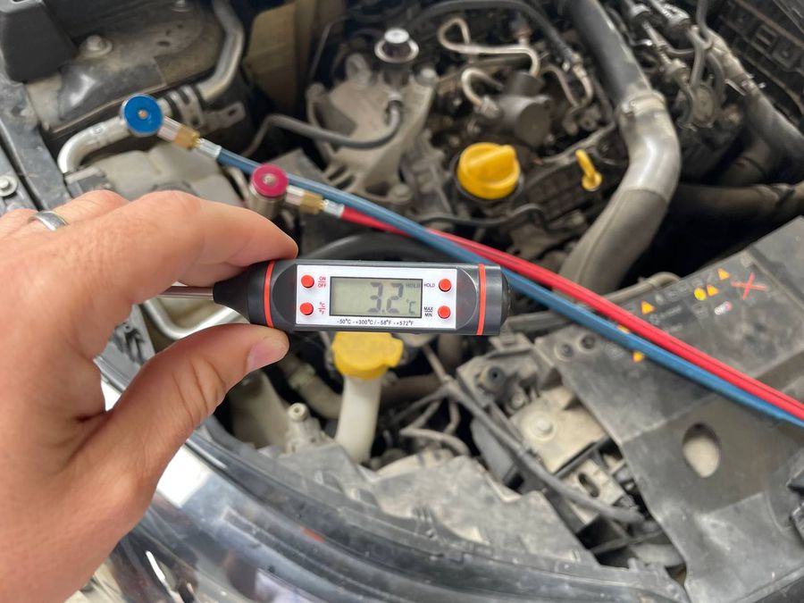 Tot ce trebuie să știi despre freonul auto: rol, întreținere și reîncărcare