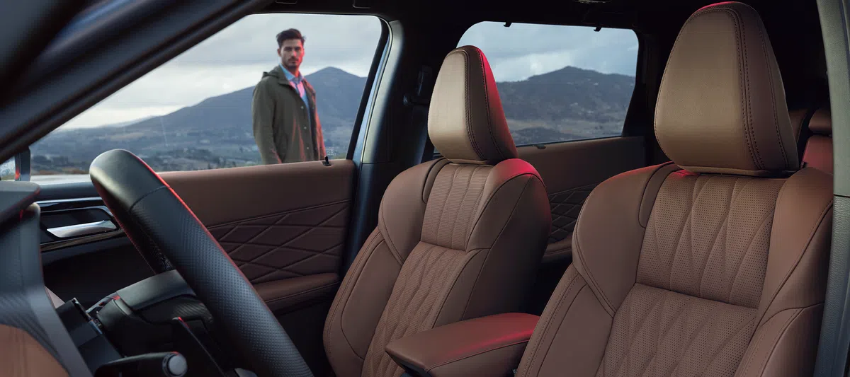 Mitsubishi Outlander 2025