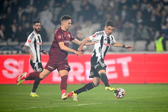 Andrei Artean (dreapta), în U Cluj - CFR, foto: Imago Images