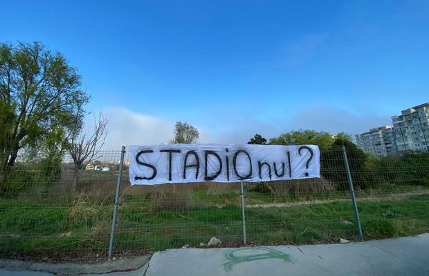 Protestul se extinde în Constanța! Imagini tari: orașul a fost împânzit cu zeci de bannere pentru noul stadion