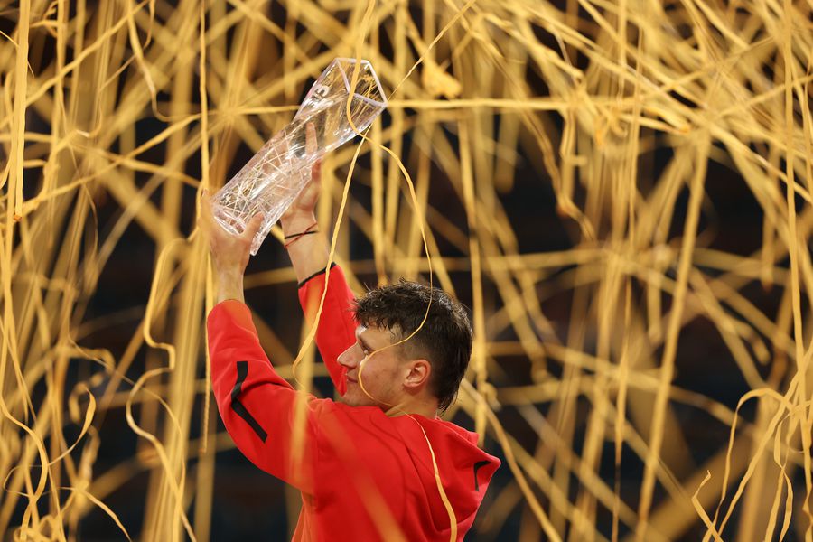 Desfigurat, Novak Djokovic a capitulat la Miami! Fostul lider mondial a pierdut în mod dramatic finala în fața unui puști de 19 ani