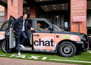 „Conduci ca să supraviețuiești!” » Proiectul inedit lansat de Peter Crouch înaintea derbyului londonez