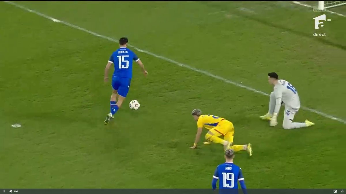 Debut de coșmar pentru Aioani! Portarul Rapidului, gafă uriașă după 13 secunde în Slovacia - România