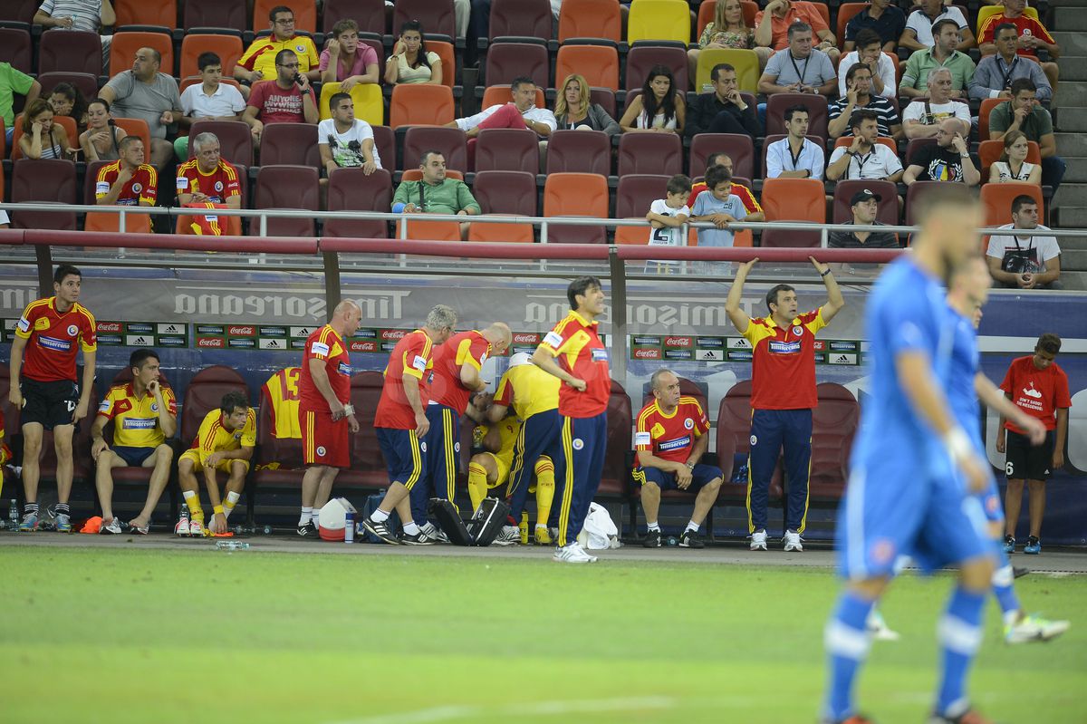 Imagini horror de la România - Slovacia: „Doctorul m-a cusut pe viu pe banca de rezerve”