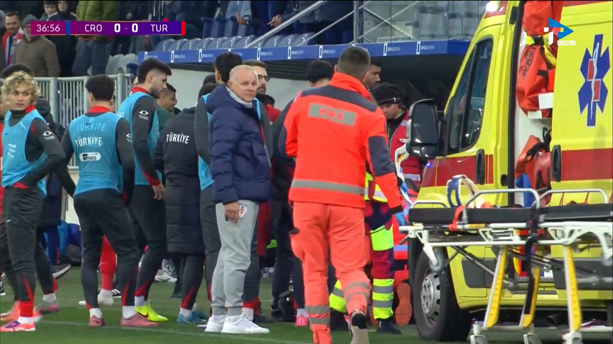 Imagini dramatice! Selecționerul Turciei U21 a leșinat imediat după decizia arbitrului, meci abandonat