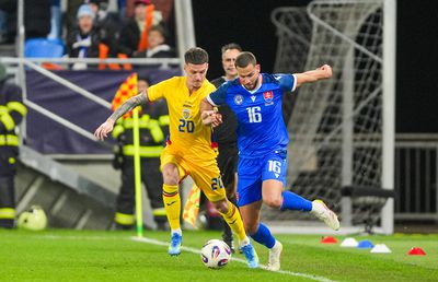 România dezamăgește și cu Slovacia și pierde fără drept de apel! A fost ultimul meci al lui Mircea Lucescu la națională