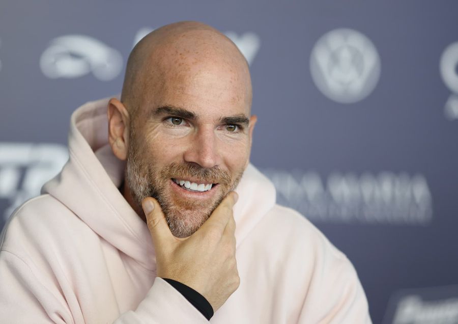 Adrian Manarino la conferința de presă FOTO Imago Images Adrian Manarino, al doilea favorit la Țiriac Open: „Mi-aș dori ca sezonul pe zgură să înceapă puțin mai târziu. E prea devreme să jucăm în Europa”