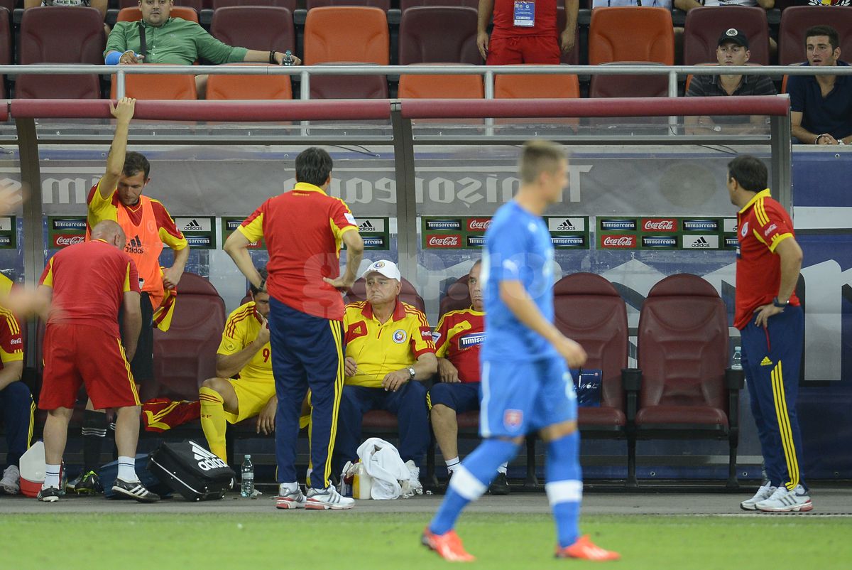 Imagini horror de la România - Slovacia: „Doctorul m-a cusut pe viu pe banca de rezerve”