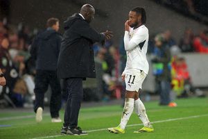 Au dat afară selecționerul cu 79 de zile înainte de Campionatul Mondial!