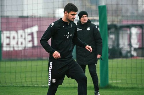 Borisav Burmaz a revenit la antrenamente / foto: Instagram Rapid