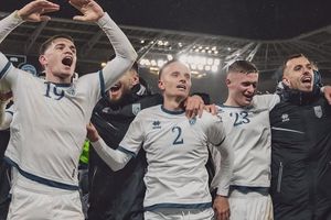 Românii sunt cu ochii pe ei diseară! Doi fotbaliști din play-off-ul Superligii luptă pentru Mondiale + Toate adversarele din Liga Națiunilor