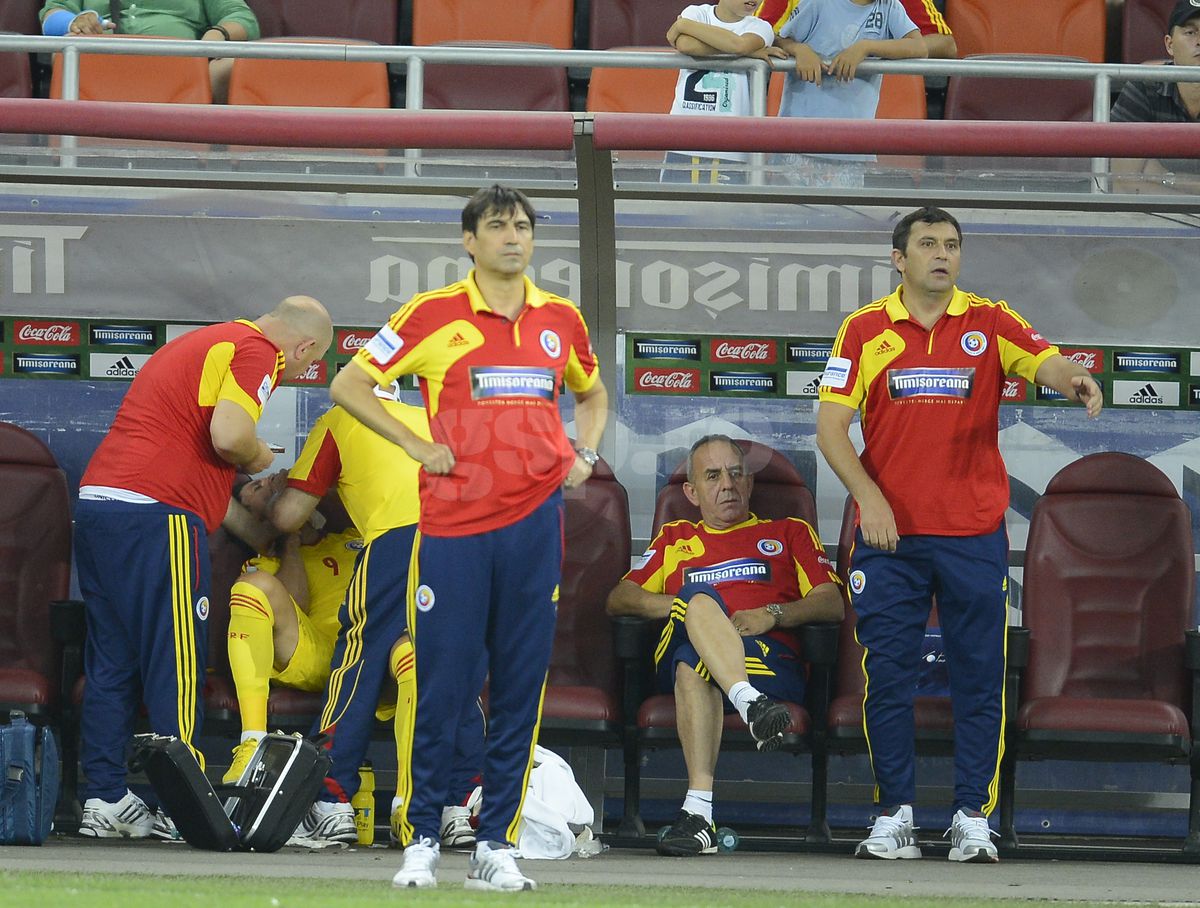 Imagini horror de la România - Slovacia: „Doctorul m-a cusut pe viu pe banca de rezerve”