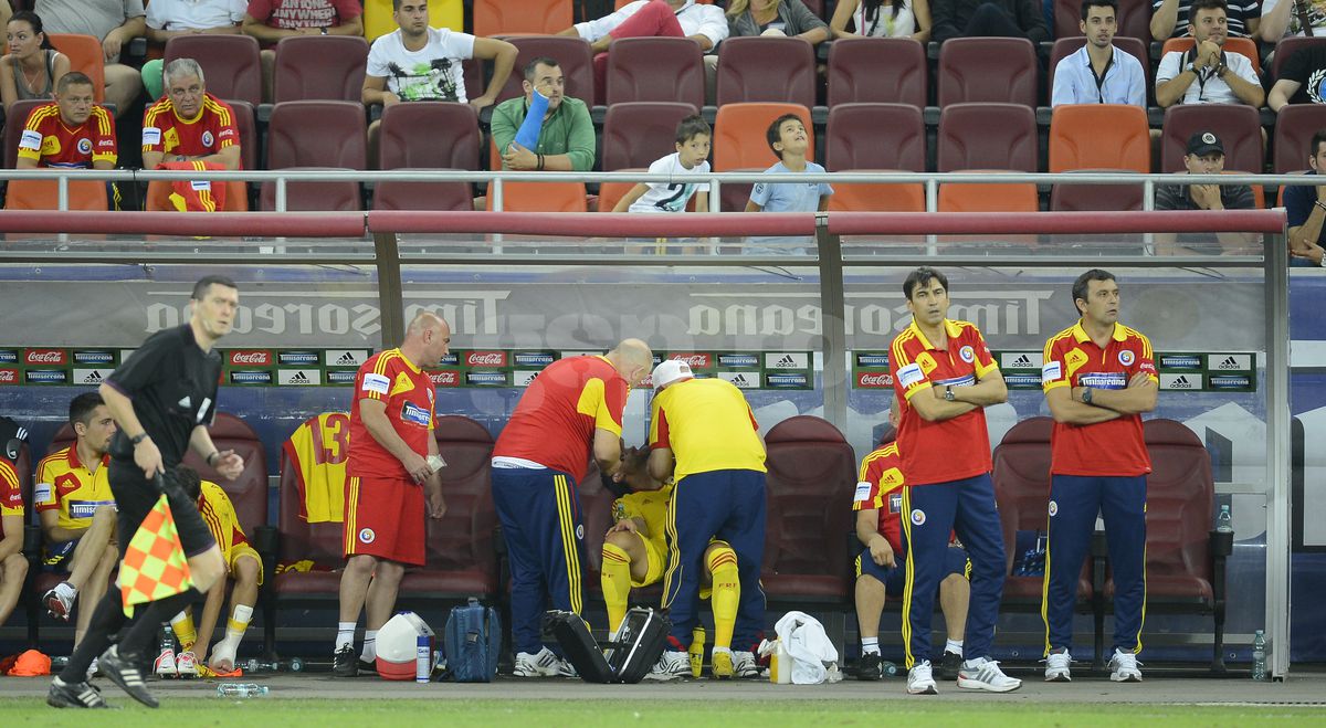 Imagini horror de la România - Slovacia: „Doctorul m-a cusut pe viu pe banca de rezerve”