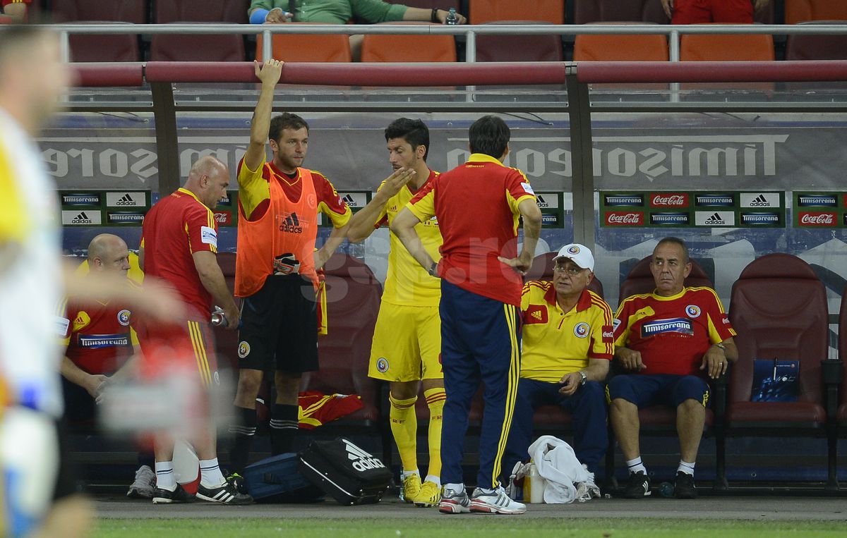 Imagini horror de la România - Slovacia: „Doctorul m-a cusut pe viu pe banca de rezerve”