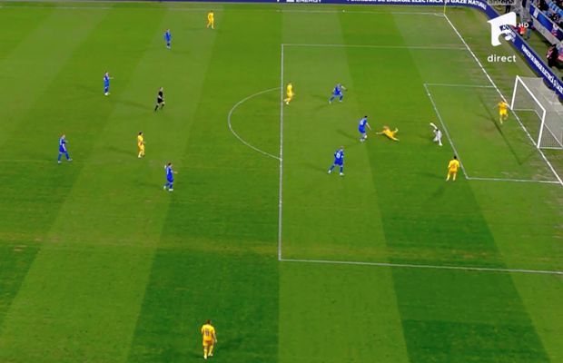 Debut de coșmar pentru Aioani! Portarul Rapidului, gafă uriașă după 13 secunde în Slovacia - România