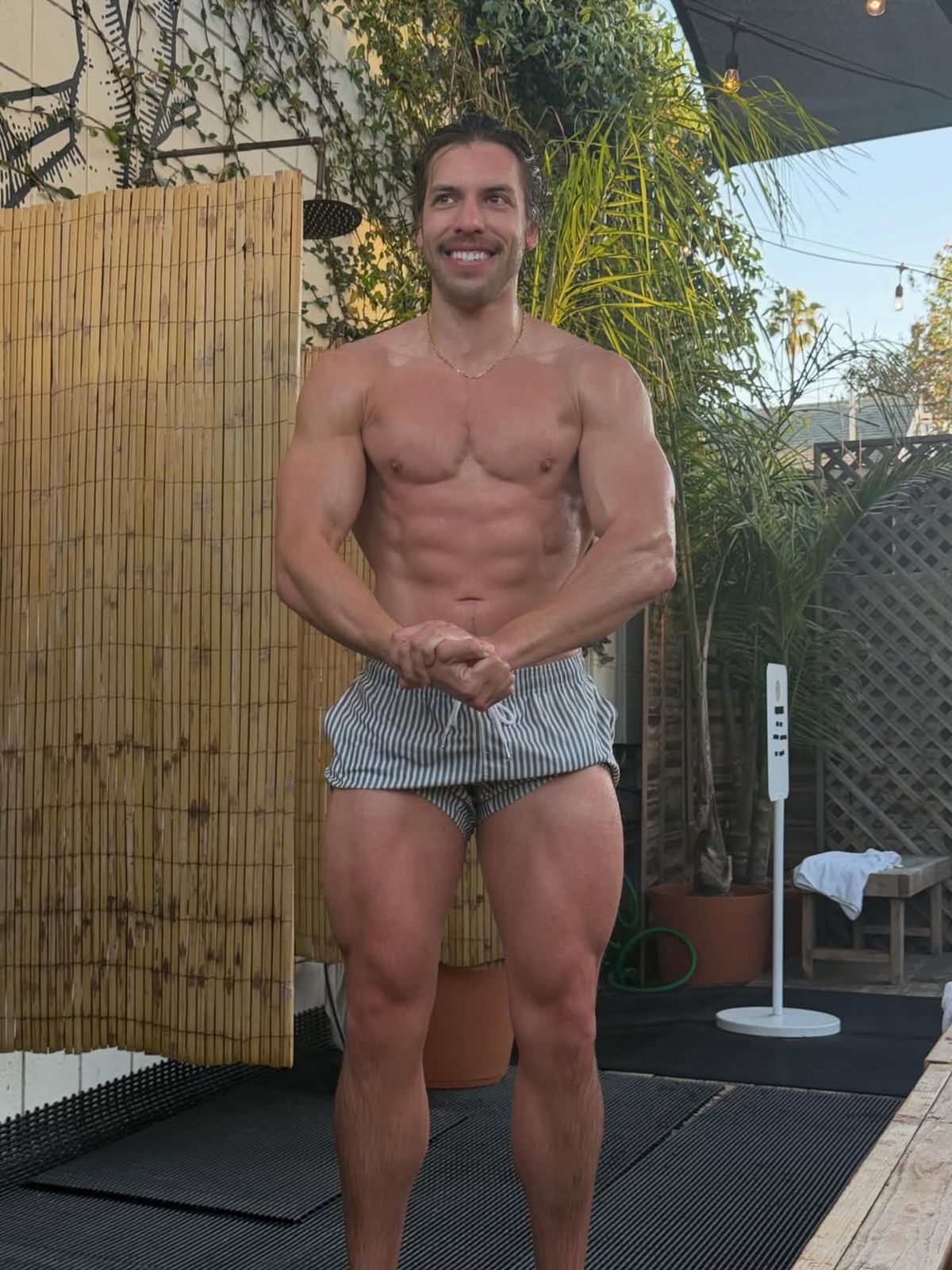 Fiul lui Arnold Schwarzenegger, debut spectaculos în culturism! Câștigător la 3 categorii