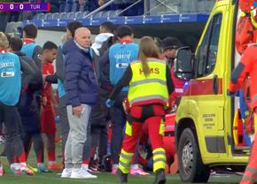 Imagini dramatice! Selecționerul Turciei U21 a leșinat imediat după decizia arbitrului, meci abandonat