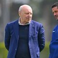 Cristi Chivu, la Appiano Gentile, împreună cu președintele lui Inter, Beppe Marotta / Foto: inter.it