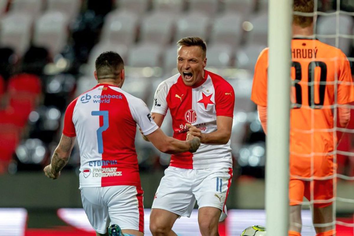 Curg laudele pentru Nicolae Stanciu după prestația excelentă de la ultimul meci: cum i-au mulțumit colegii pentru cele două pase decisive