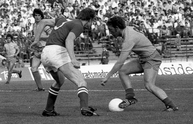 RETRO GSP. 54 de ani de la debutul lui Dobrin în națională. Și de când Interul lui Herrera a oferit 250.000 $ în schimbul "Gâscanului"