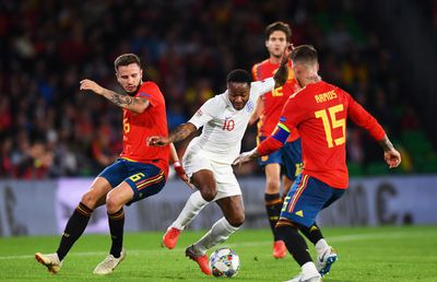 Un titular de 72 de milioane de euro din naționala Spaniei și-a anunțat pe Twitter plecarea de la club