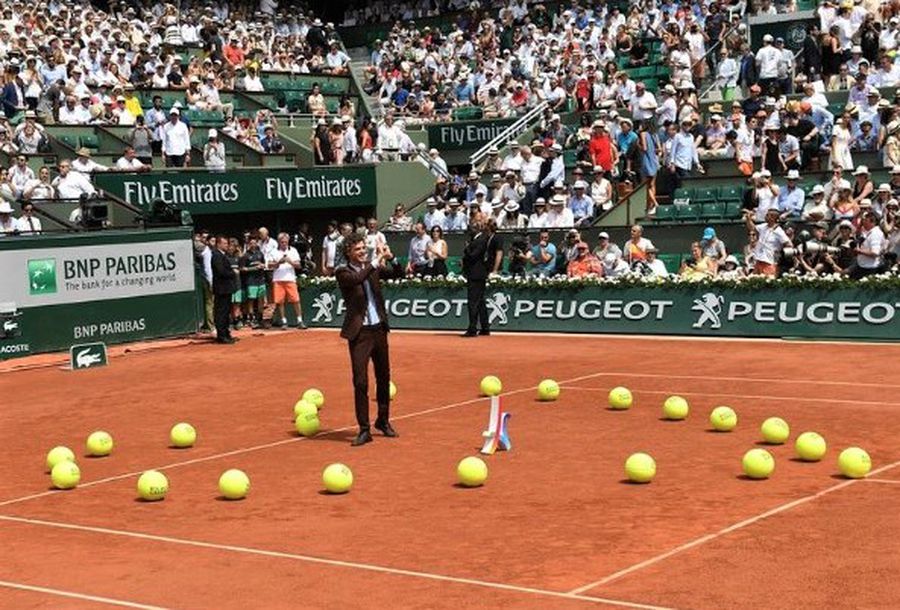 Roland Garros se joacă pe GSP.ro » Emoții, controverse, șotii cu eroii zgurii: pisica neagră, gestul indecent al lui Safin sau călătoria de 1.000 de km cu bunica pe bancheta din spate