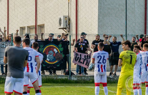 Ratarea promovării a adus haosul! Ultrașii vor plecarea tuturor din club și amenință: „Demisia imediată”