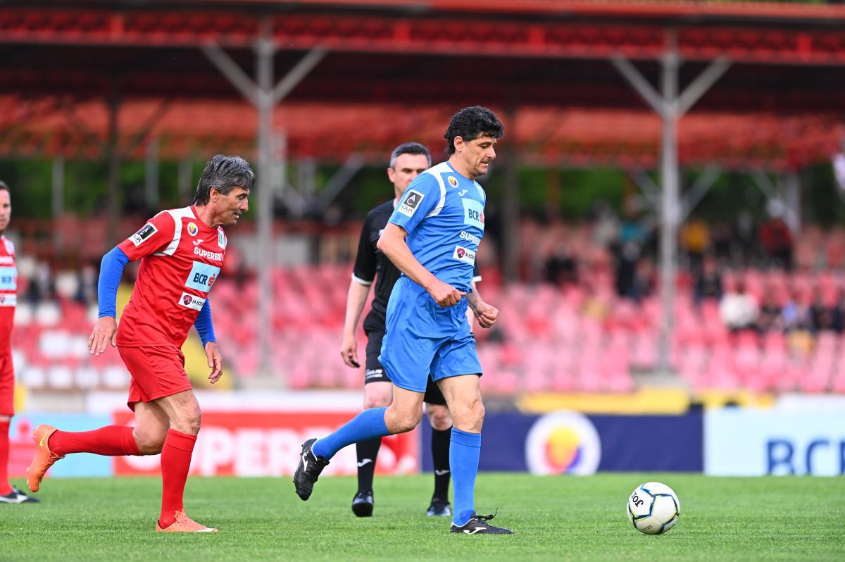 FOTO Meciul legendelor în Ștefan cel Mare » 12 goluri marcate de echipele lui Andone și Belodedici 31.05.2021