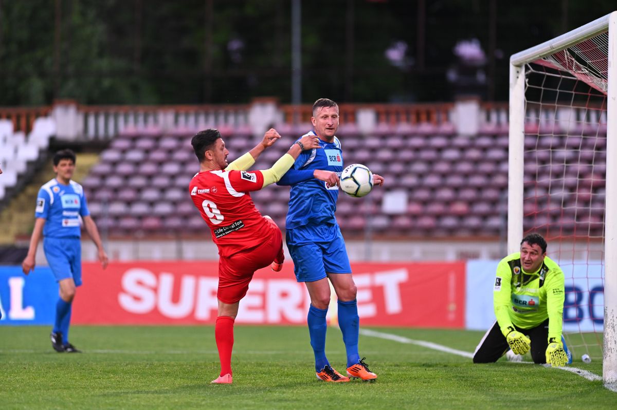 Meciul legendelor în Ștefan cel Mare » 12 goluri marcate de echipele lui Andone și Belodedici