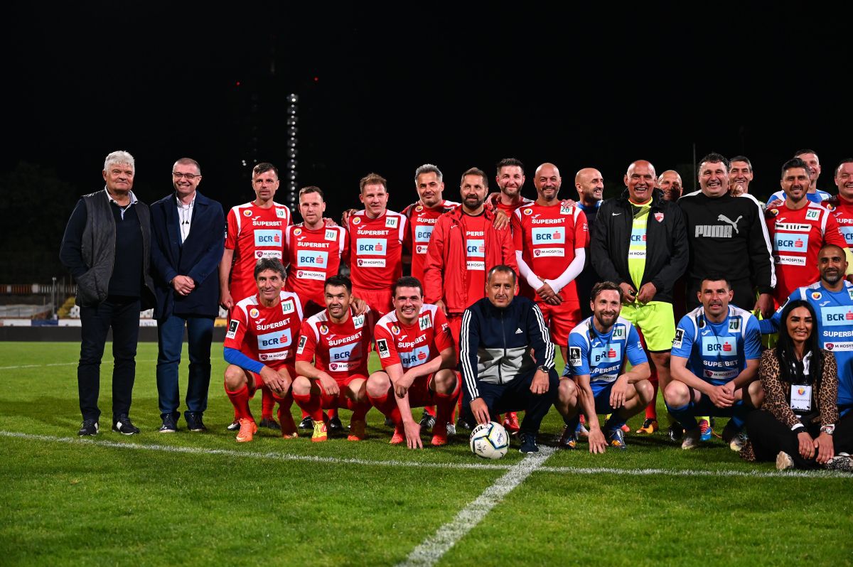 FOTO Meciul legendelor în Ștefan cel Mare » 12 goluri marcate de echipele lui Andone și Belodedici 31.05.2021