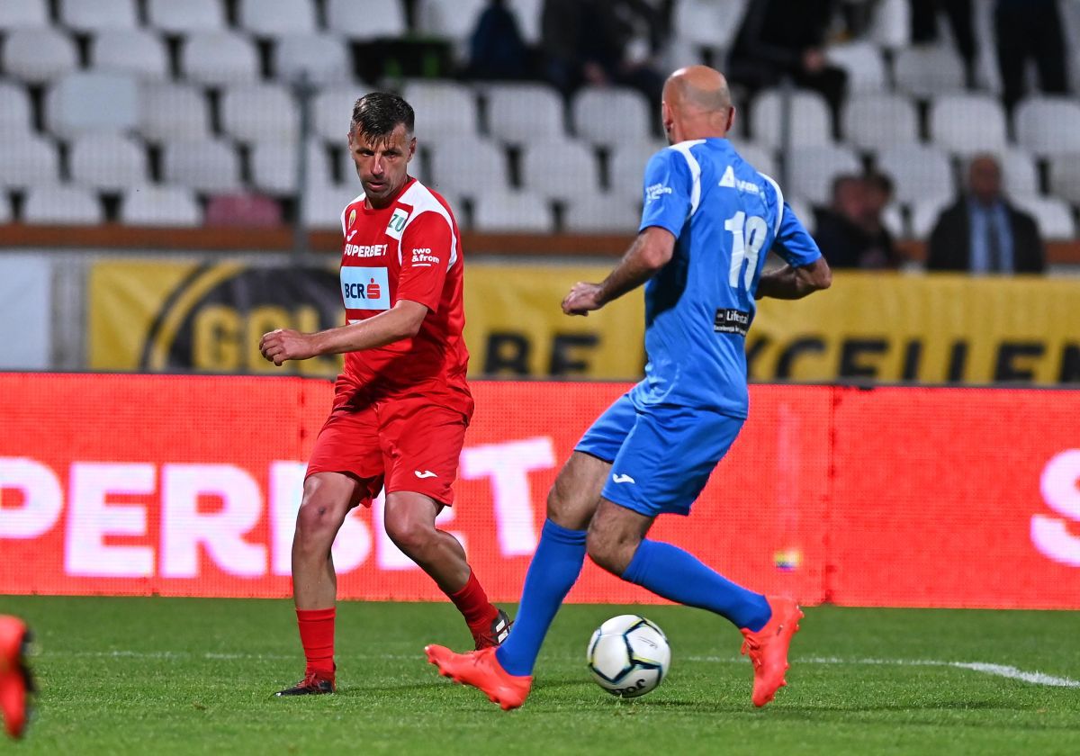 FOTO Meciul legendelor în Ștefan cel Mare » 12 goluri marcate de echipele lui Andone și Belodedici 31.05.2021