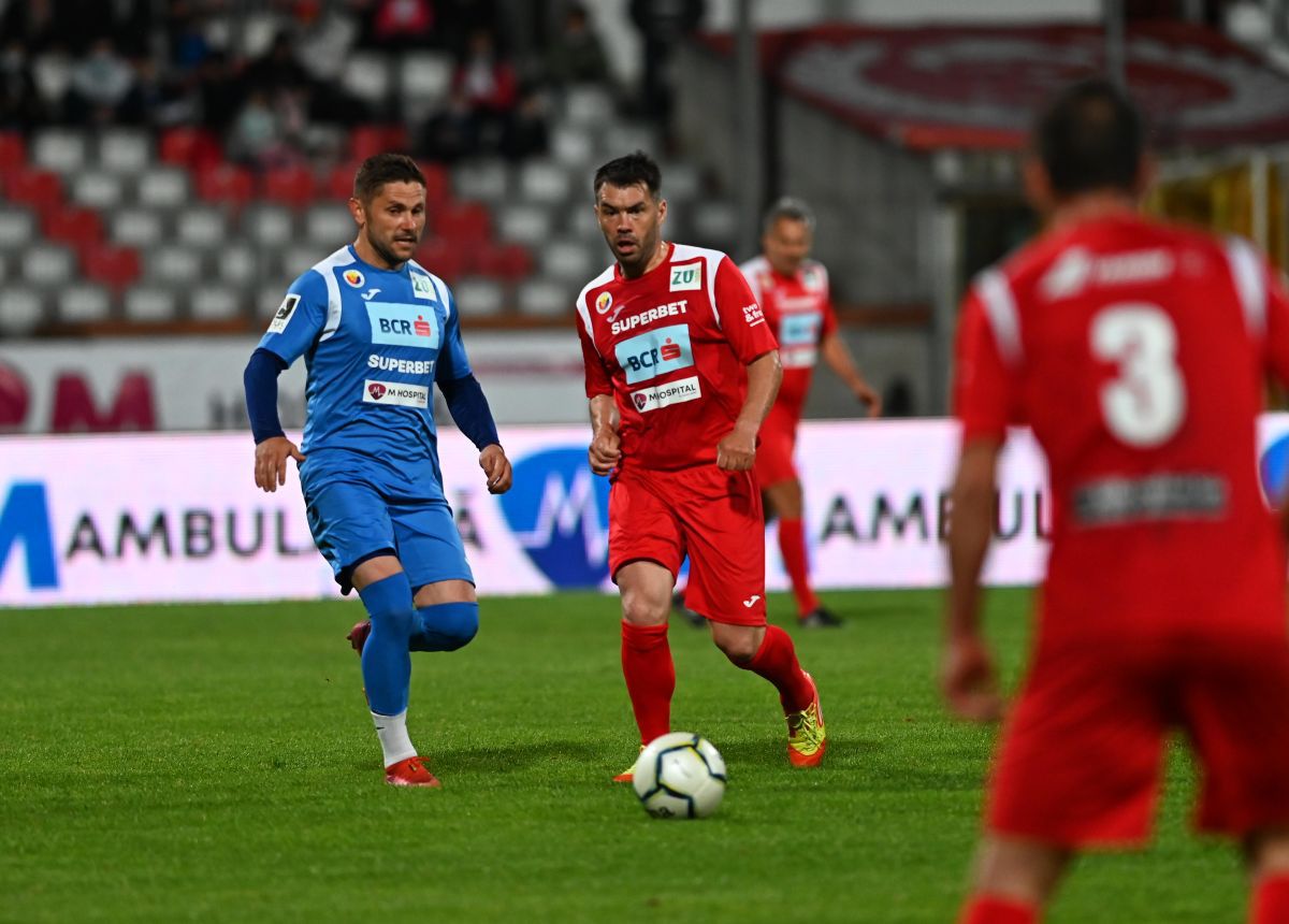 FOTO Meciul legendelor în Ștefan cel Mare » 12 goluri marcate de echipele lui Andone și Belodedici 31.05.2021