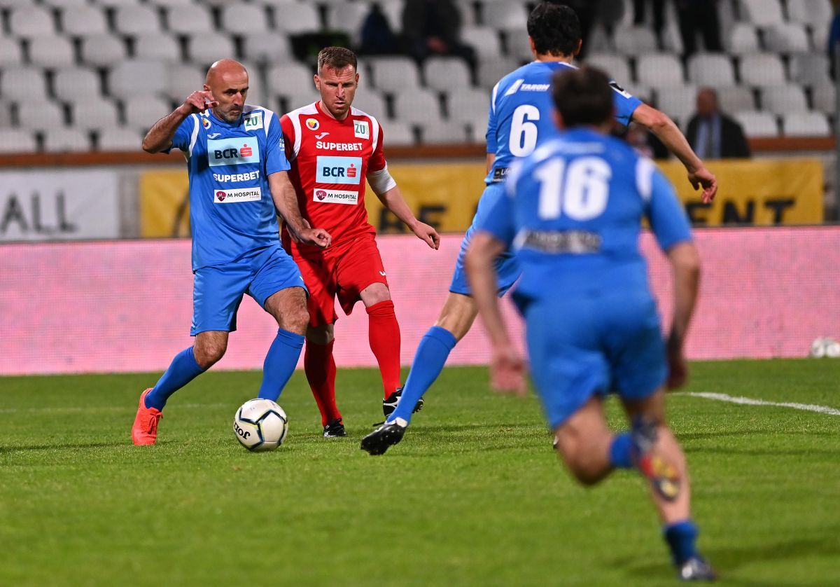 FOTO Meciul legendelor în Ștefan cel Mare » 12 goluri marcate de echipele lui Andone și Belodedici 31.05.2021