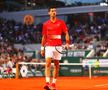 Novak Djokovic (35 de ani 1 ATP) și Rafael Nadal (35 de ani, 5 ATP) luptă pentru un loc în semifinale la Roland Garros 2022. Sârbul a fost huiduit în momentul în care a pășit pe teren.