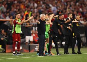 Două decizii controversate luate de Anthony Taylor în finala Europa League  » Mourinho, un „vulcan” pe margine