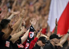 Fanii lui Dinamo se revoltă înainte de meciul cu FC Argeș: „Onorați istoria sau măcar respectați fotbalul!”