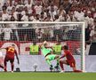 Două decizii controversate luate de Anthony Taylor în finala Europa League  » Mourinho, un „vulcan” pe margine