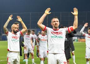 Cu ei vrea Dinamo în play-off » Cei doi fotbaliști au împreună 73 de ani