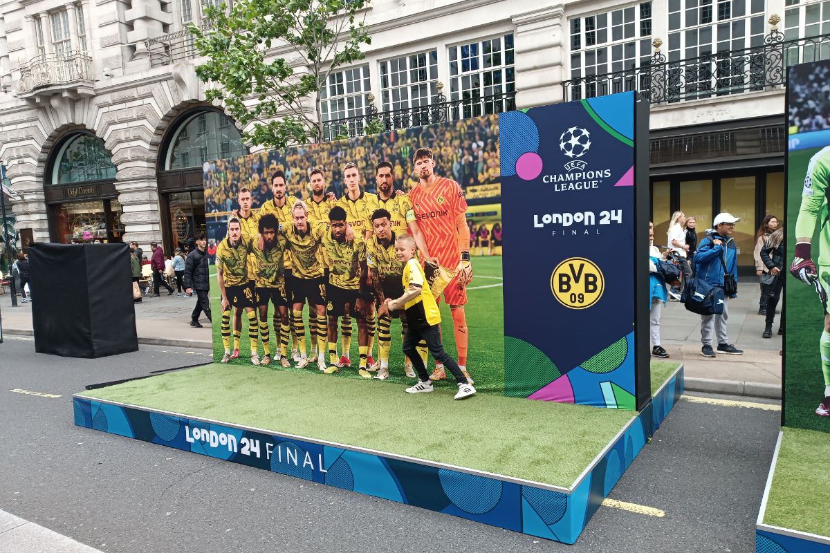 Înainte de Borussia Dortmund - Real Madrid, Regent Street a devenit cel mai aglomerat bulevard din Europa » Cum au interacționat suporterii celor două finaliste