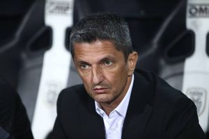 Răzvan Lucescu a refuzat prima ofertă, dar poate da lovitura » Presa internațională anunță că este favorit să înlocuiască un antrenor de legendă