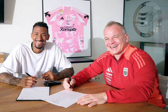 Jerome Boateng a semnat cu LASK // sursă foto: Twitter @ LASK_Official