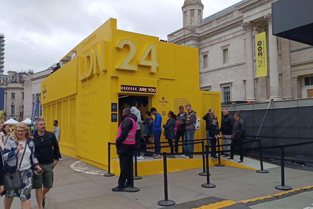 Spectacolul Ligii Campionilor în Trafalgar Square