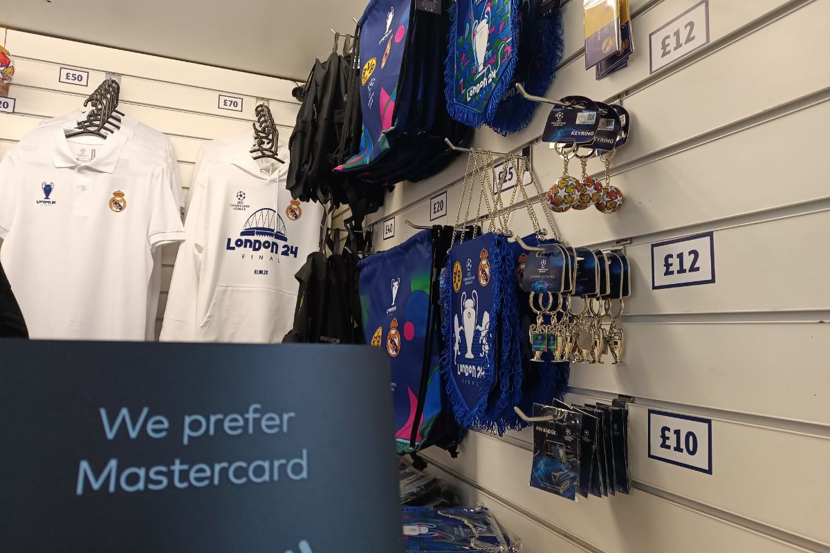 Spectacol grandios la Londra » 5 la 5 încântător, cu legendele Figo, Kaka, Roberto Carlos, Cafu și Vieira în acțiune! Echipa-surpriză care a câștigat turneul legendelor