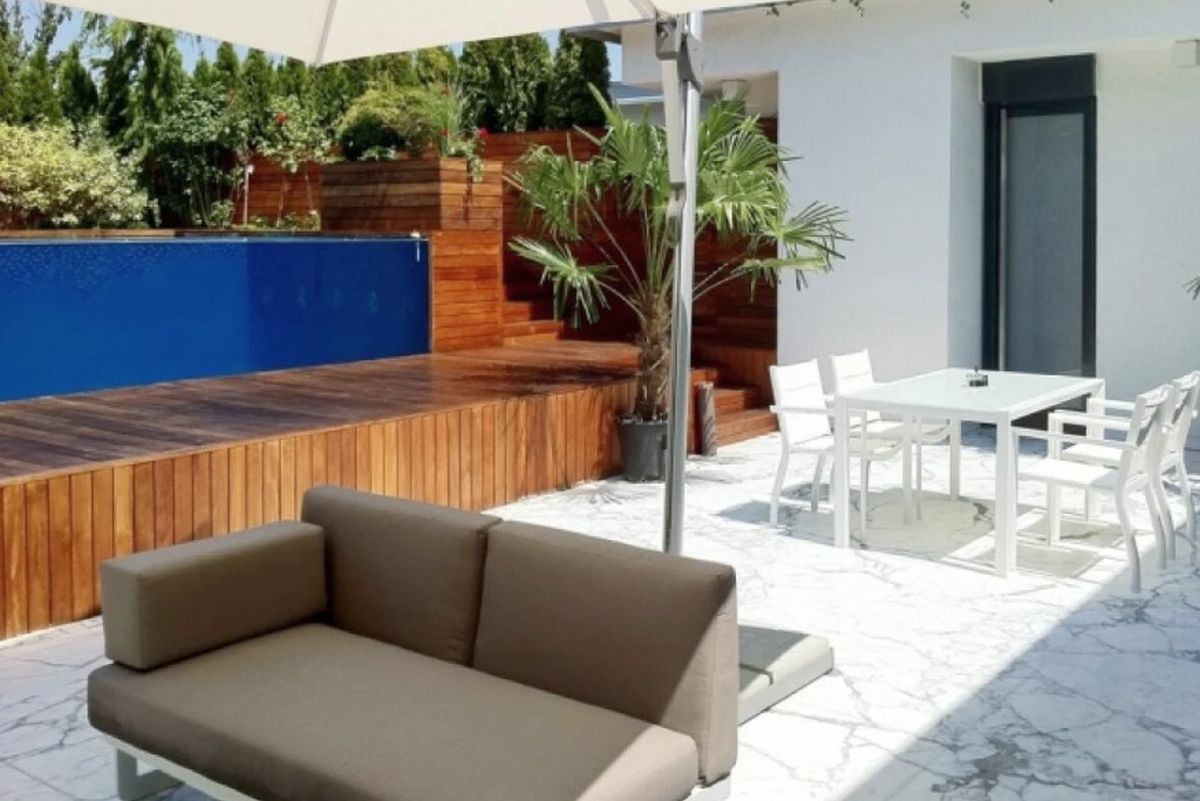 Cum arată apartamentul de lux din Băneasa al lui Ion Țiriac » Pat de 16 metri pătrați, tapițat cu piele de elefant