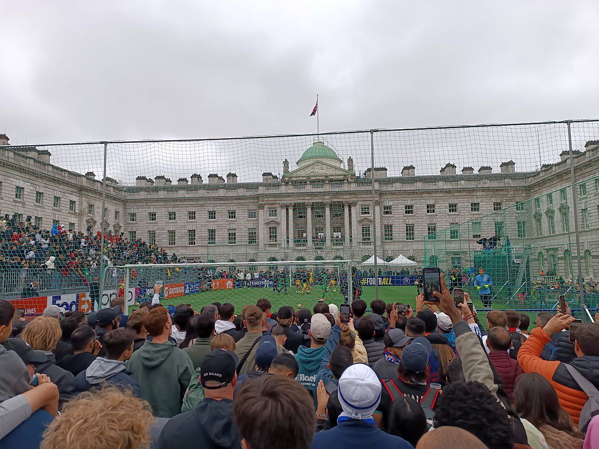 Spectacol grandios la Londra » 5 la 5 încântător, cu legendele Figo, Kaka, Roberto Carlos, Cafu și Vieira în acțiune! Echipa-surpriză care a câștigat turneul legendelor